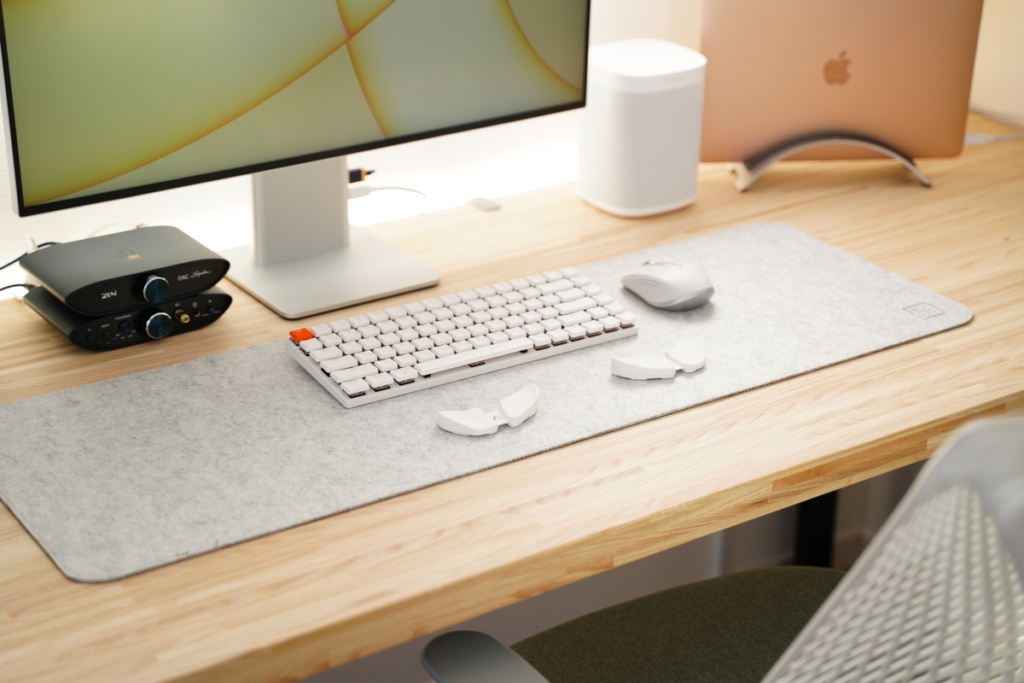 Minimal Desk SetupsのDESK PADは非常にコスパが高い