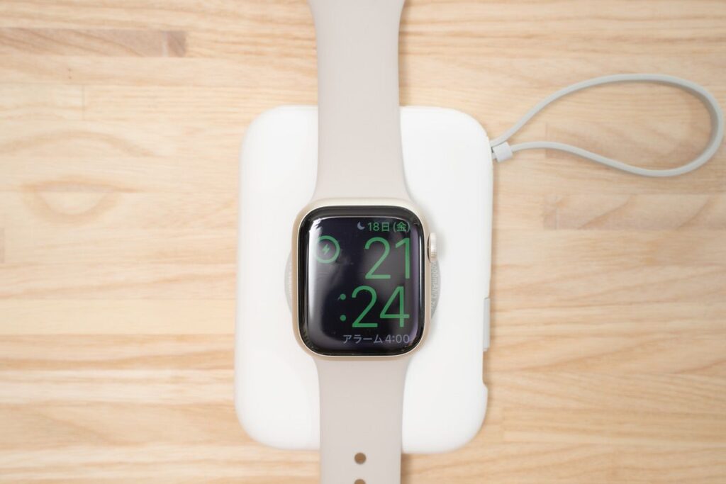 RORRY Apple Watch用 モバイルバッテリーでApple Watchを充電
