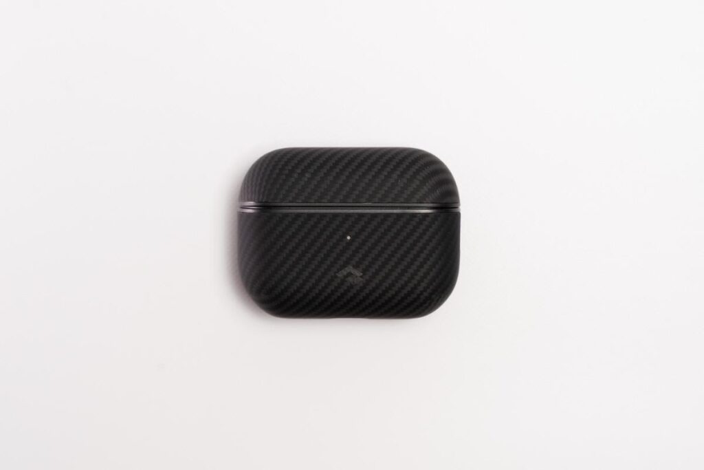 PITAKA MagEZ Case for AirPods Pro 2の正面