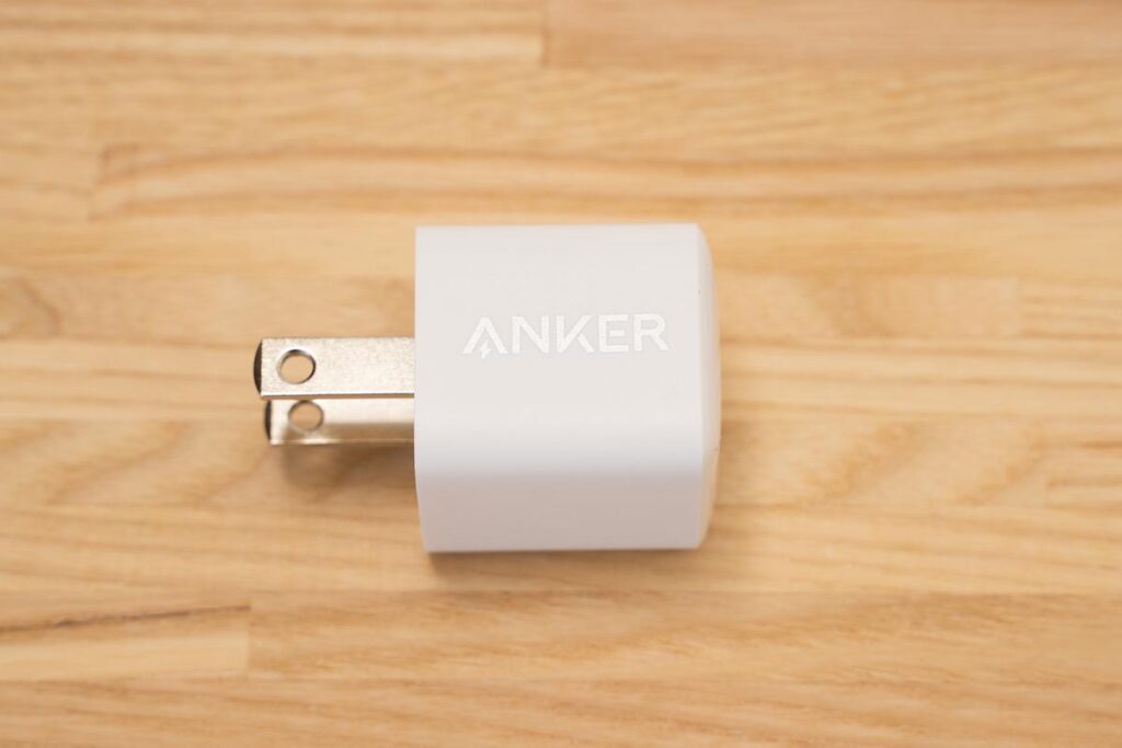 Anker Power Port Ⅲ Nano 20Wは非常に小さい