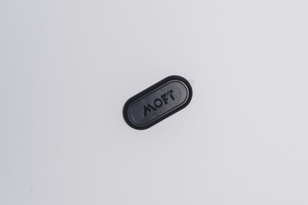 MOFTのマグネットパッドはコンパクトサイズ