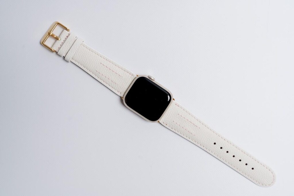 YUTORI Apple Watch レザーバンドをApple Watchに装着してみた