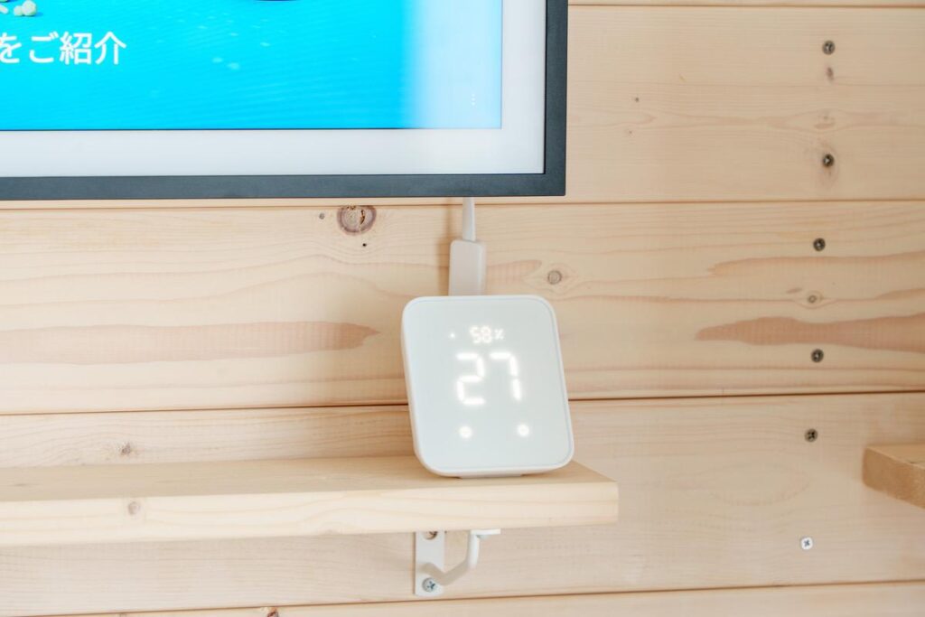SwitchBot ハブ2は照度計が搭載されており、部屋の明るさに応じた操作ができる