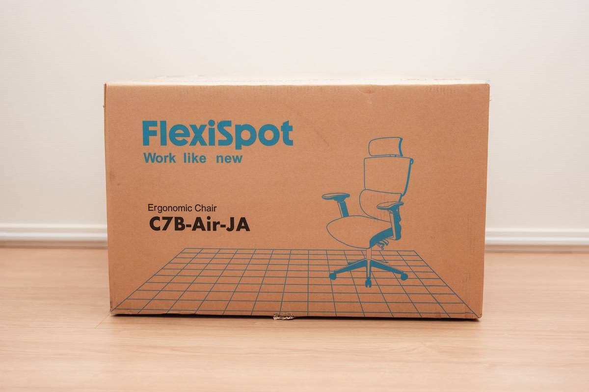FlexiSpot C7 Airの外箱を撮影してみた