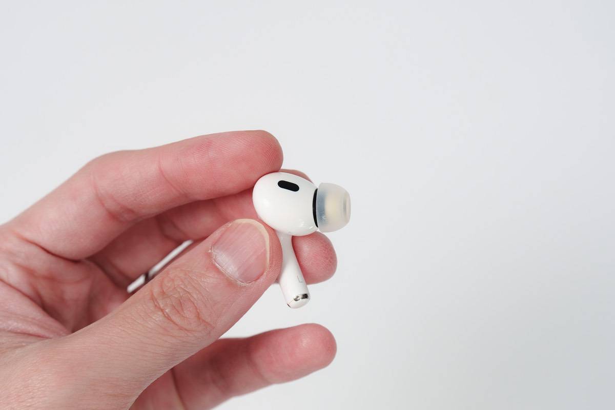 AirPods Pro（第2世代）にAZLA SednaEarfit Max for AirPods Proを装着してみた