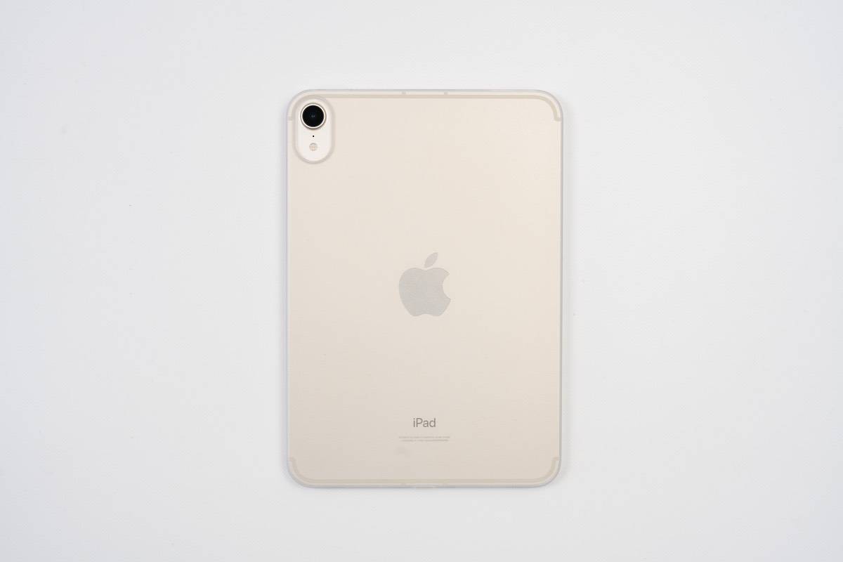 CASEFINITE THE FROST AIR for iPad mini 6のアイスホワイトはミニマルなデザイン