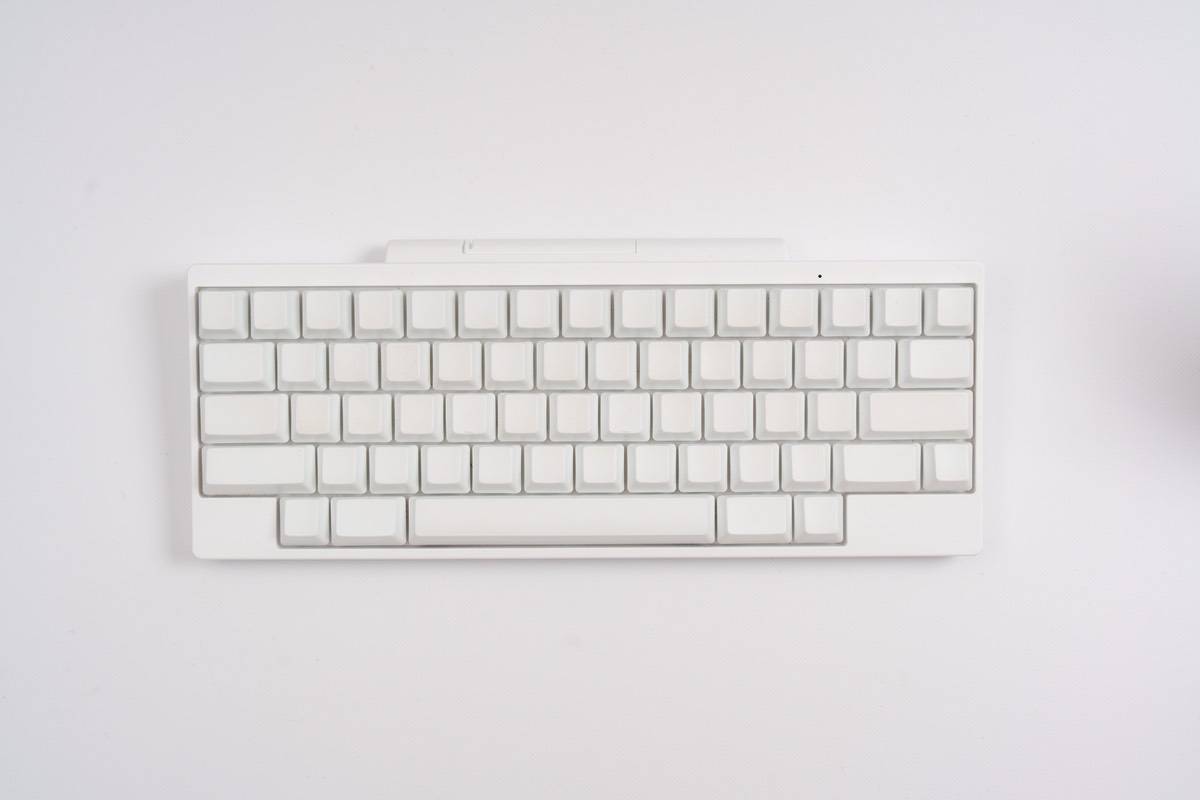 HHKB Professional HYBRID Type-Sと同サイズとなっているので導入しやすかった