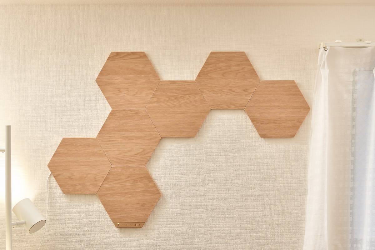 リンカーを取り付け終わったNanoleaf Elements