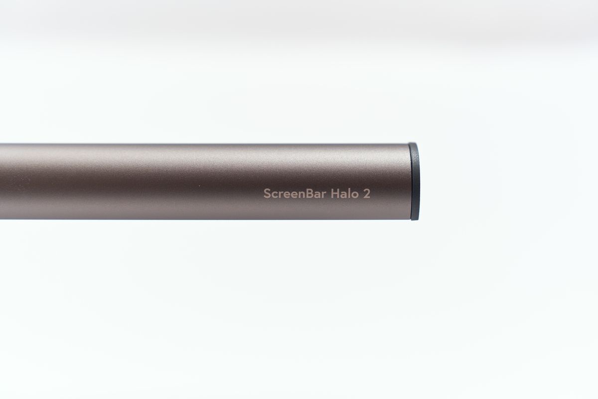 BenQ ScreenBar Halo 2と印字されている