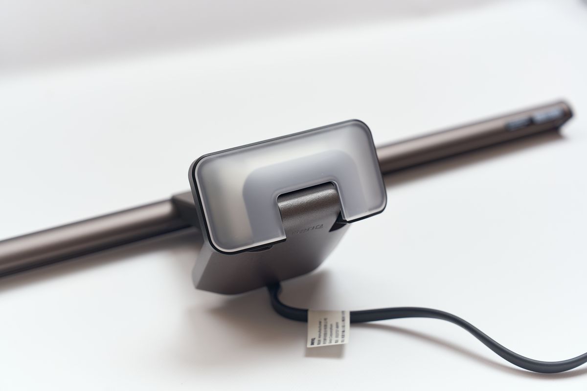 BenQ ScreenBar Halo 2のバックライト