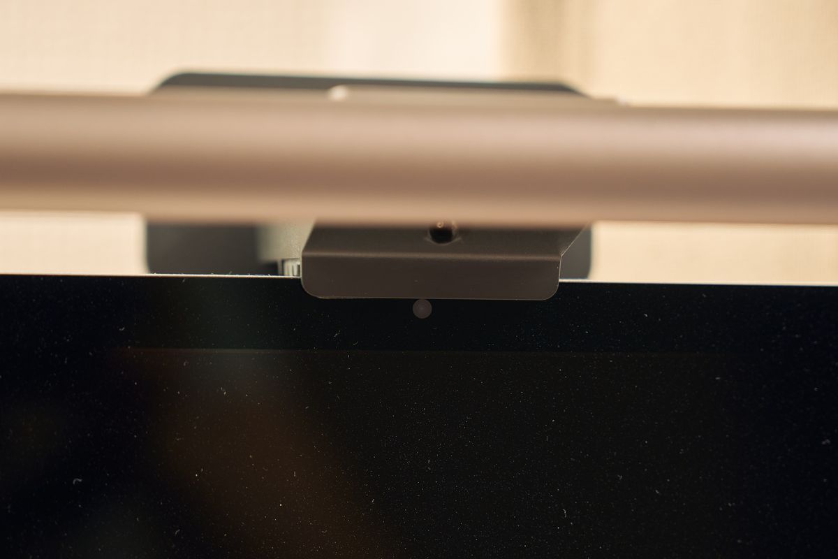 BenQ ScreenBar Halo 2の中心部
