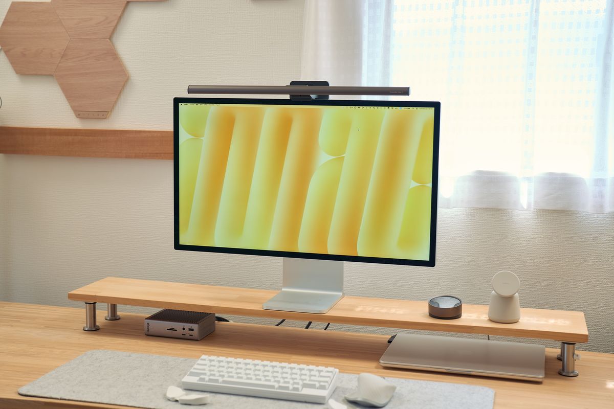 BenQ ScreenBar Halo 2を今回Apple Studio DisplayにScreenBar Halo 2を装着している