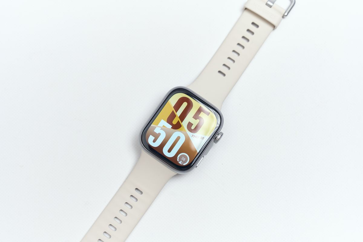 HUAWEI WATCH FIT 4を置いている