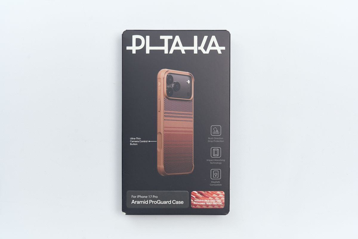 PITAKA Aramid ProGuard Case iPhone 17 Pro用の外箱