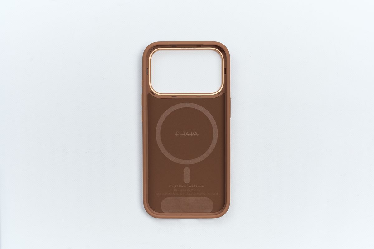 PITAKA Aramid UltraGuard Case 軍用グレード保護ケース iPhone 17 Pro用の内側