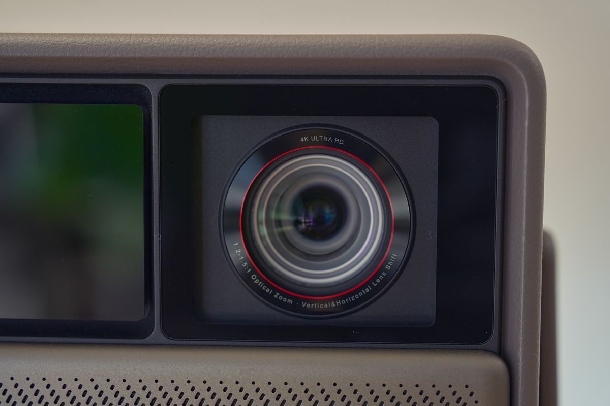 XGIMI HORIZON 20 Proのレンズ部分を拡大した