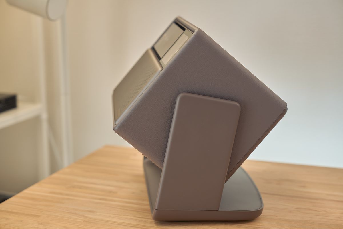 XGIMI HORIZON 20 Proの角度を上向きに変えた