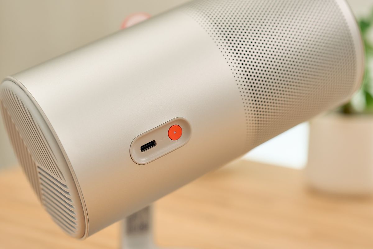 Aladdin Poca Laserの電源端子