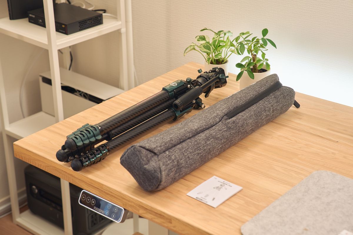 Ulanzi JJ06 GlideGo ビデオ三脚と付属品