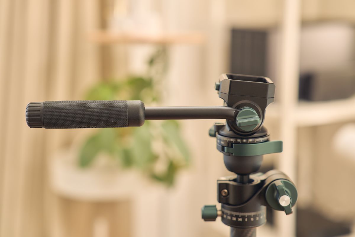 Ulanzi JJ06 GlideGo ビデオ三脚の油圧ロッド