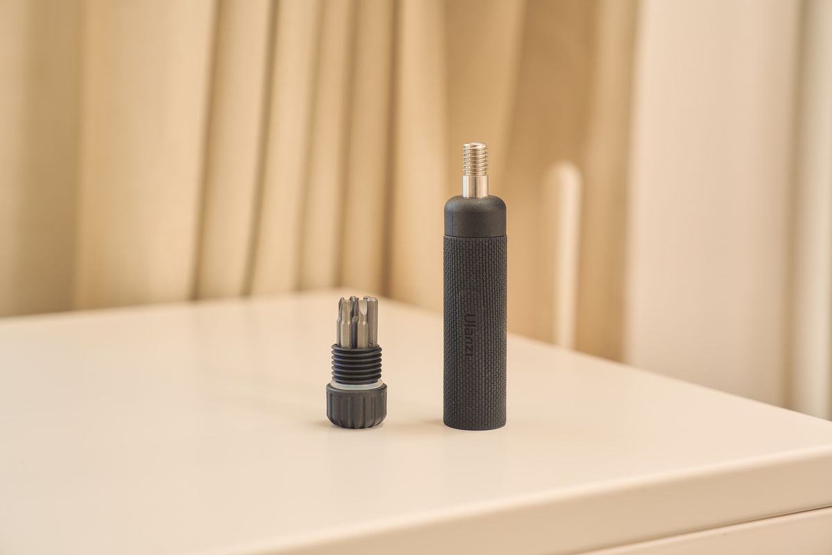 Ulanzi JJ06 GlideGo ビデオ三脚の油圧ロッド部分の多機能工具