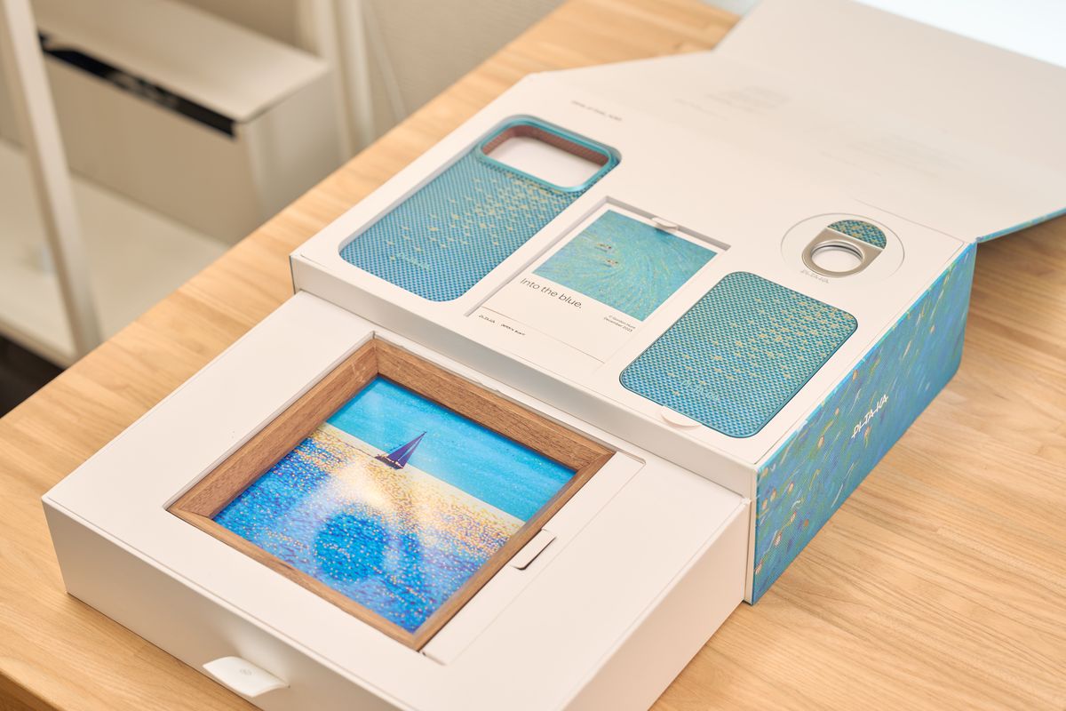 PITAKA 浮光躍金 アーティストコレクション ギフトボックス(青月夢 / Lucid Blue)開封後。